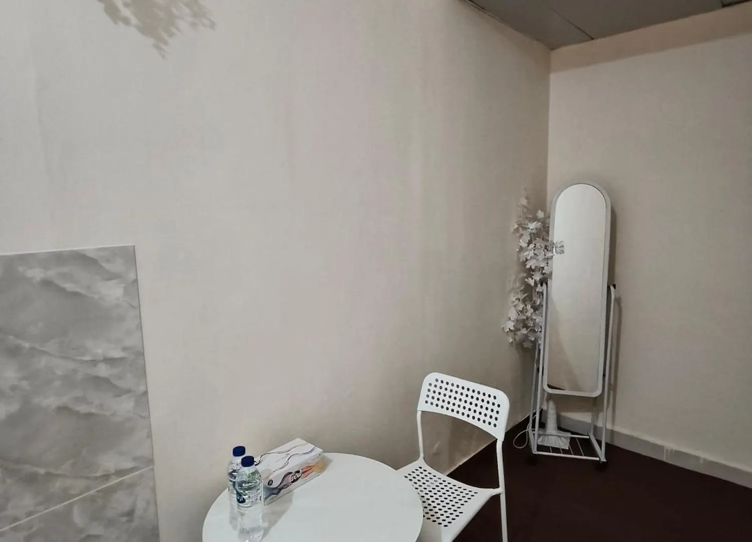 Partition Room 03 Abu Dhabi 0*,  United Arab Emirates