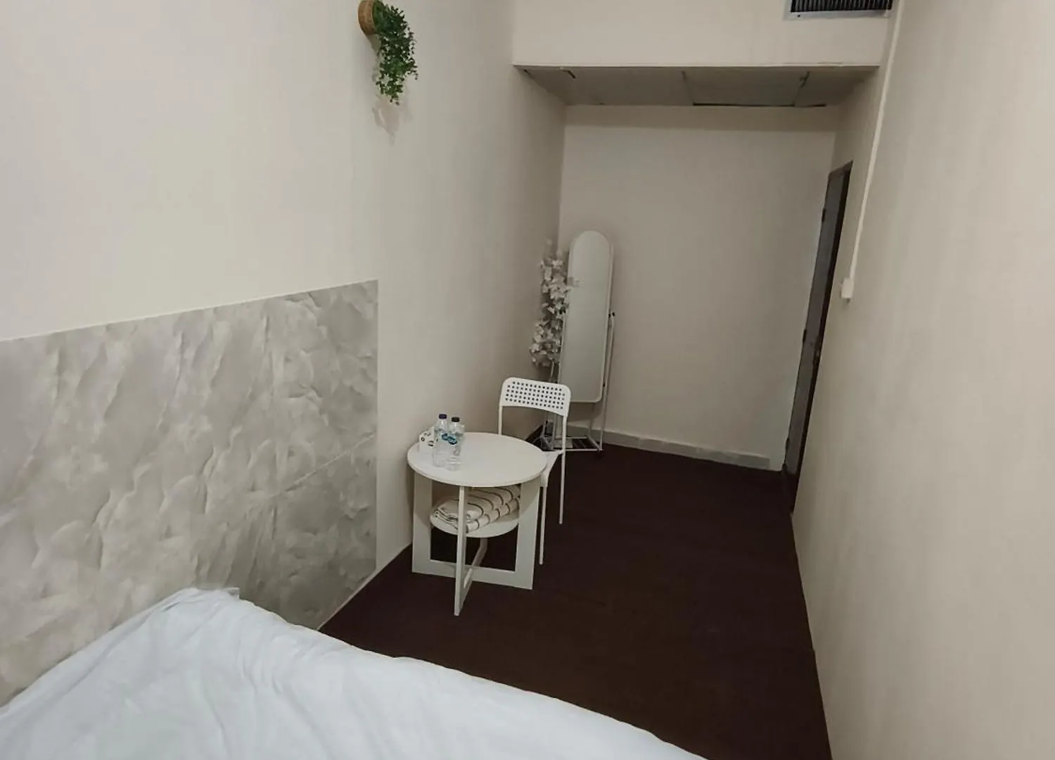Partition Room 03 Abu Dhabi Hostel